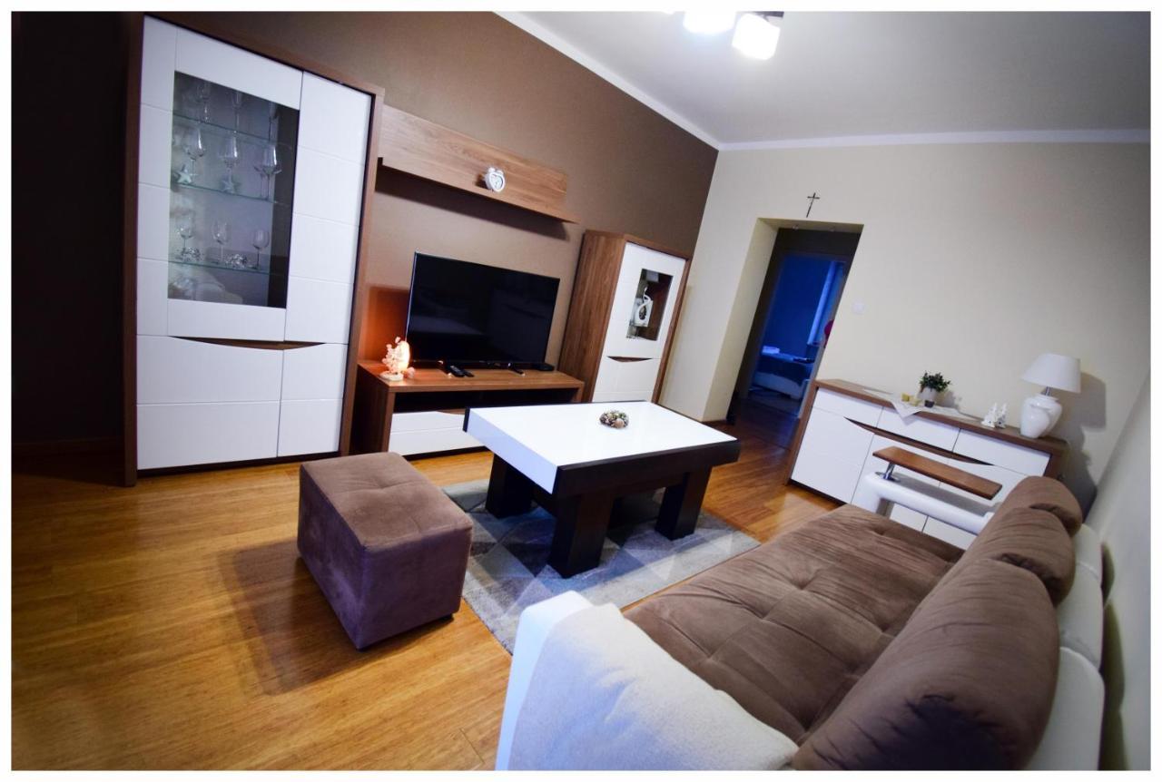 スタロバ・ボラColor 24 Apartament IVアパートメント エクステリア 写真